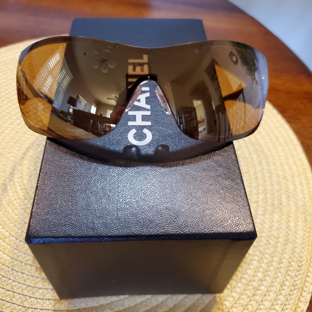 Authentic Chanel Women's Sunglasses
